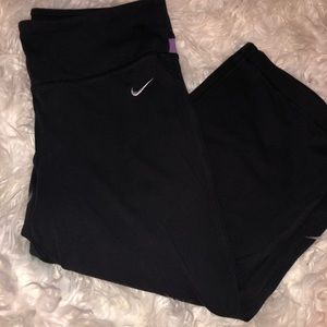 Nike Dri Fit Women’s Capri Leggings